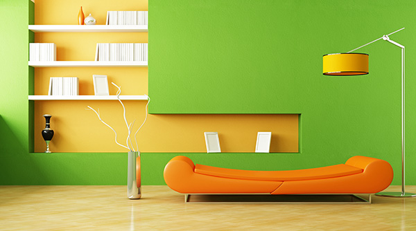 sárga narancs és zöld színű szoba