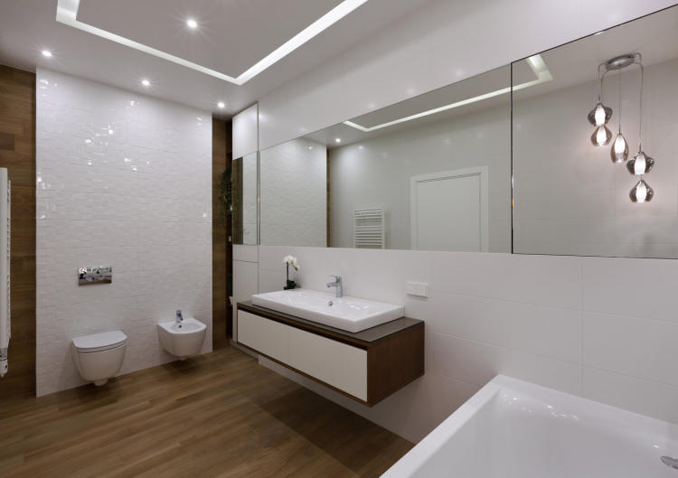 Fürdőszoba L-alakú tükörrel